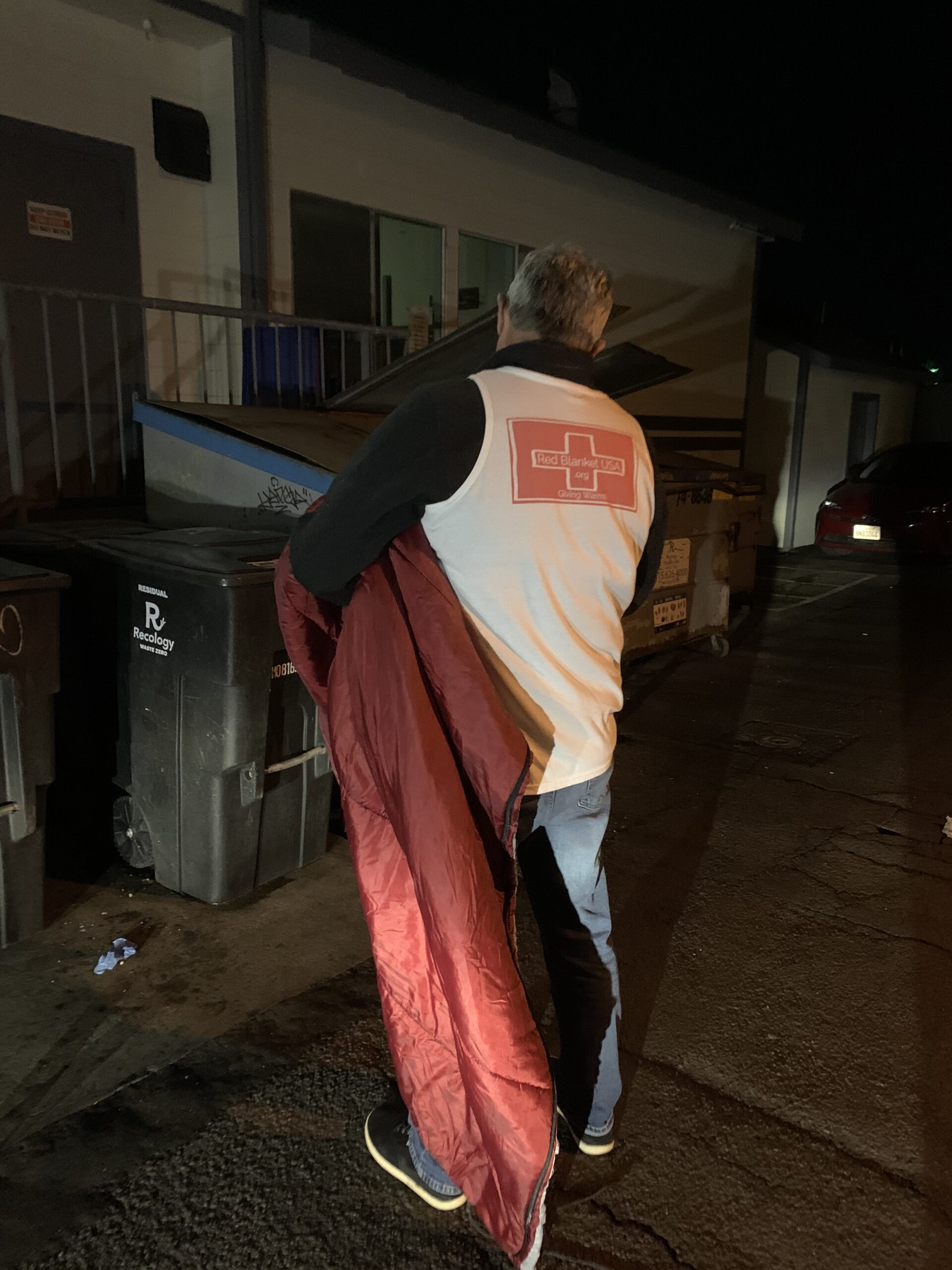 RedBlanket giving to San Francisco Homeless Winter 2021